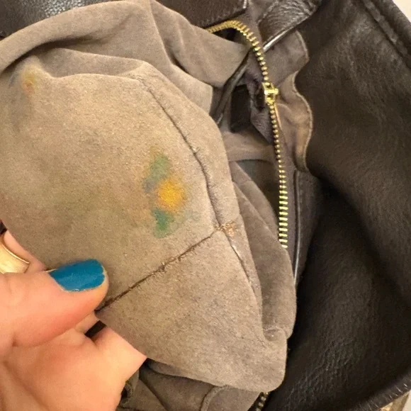 Louis Vuitton Tote Bag - Picture 9 of 16